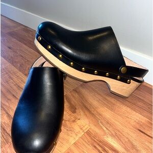 Jcrew Size 9 Women’s Leather Clogs